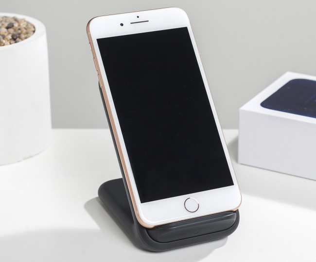 iPhone 8 Plus 64gb, Gold folosit